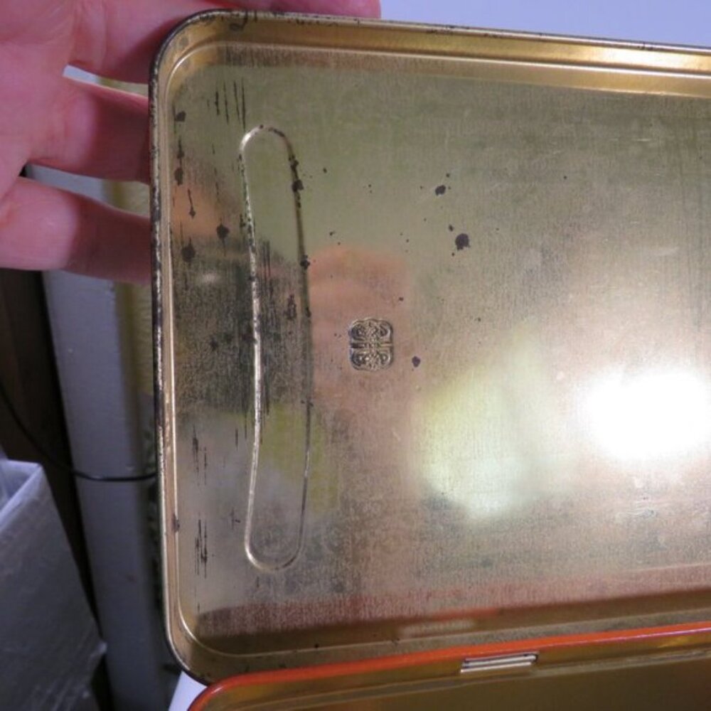 Bailey's Original Irish Cream Metal Tin easy open orange green warm colors - Picture 5 of 6